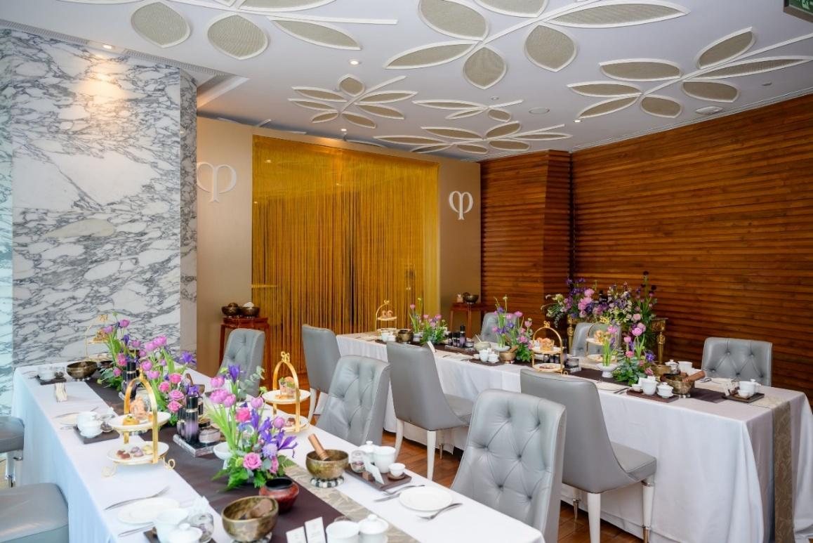 Synactif - Thời khắc của những đo&aacute; hồng - Ảnh 1.