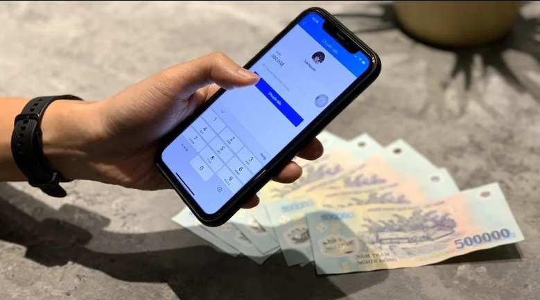 Vợ cũ đột nhi&ecirc;n chuyển cho t&ocirc;i 2 tỷ, t&ocirc;i cười cay đắng khi biết toan t&iacute;nh của c&ocirc; ấy- Ảnh 1.