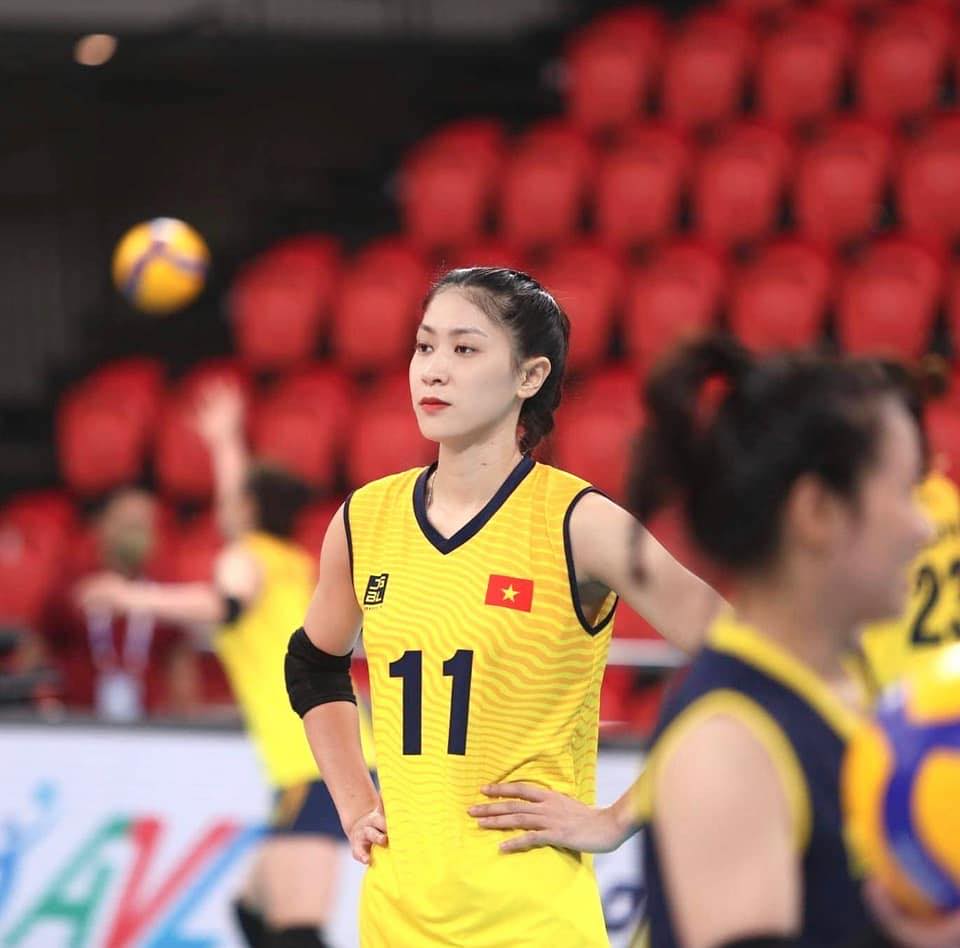 Hoa kh&ocirc;i b&oacute;ng chuyền mang h&agrave;m Đại u&yacute; g&acirc;y sốt với ảnh tổng kết 2025: Visual xinh đẹp, th&agrave;nh t&iacute;ch cực "khủng"! - Ảnh 8.