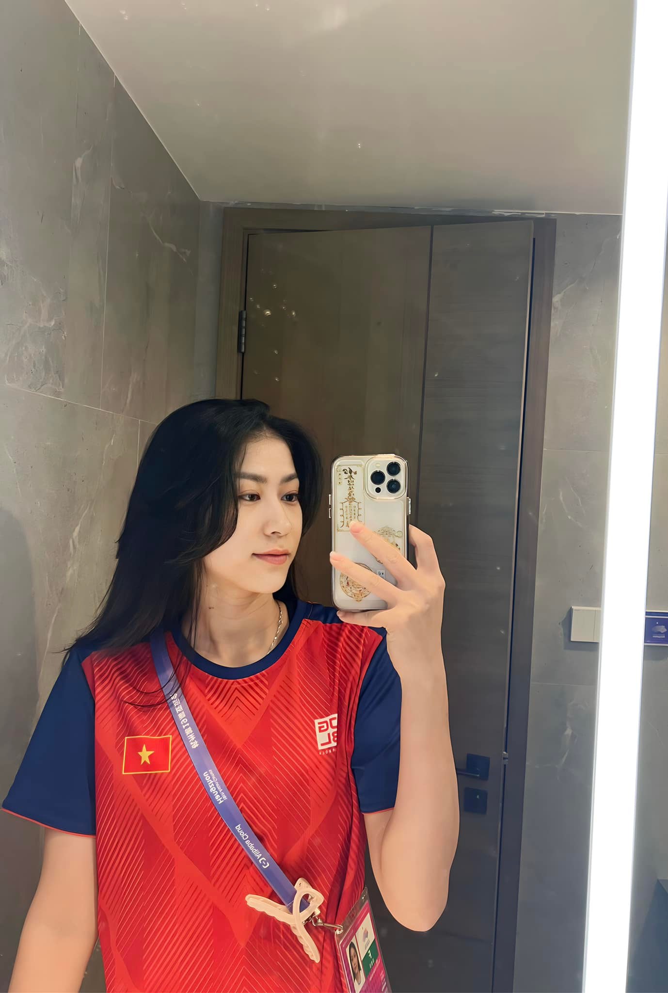 Hoa kh&ocirc;i b&oacute;ng chuyền mang h&agrave;m Đại u&yacute; g&acirc;y sốt với ảnh tổng kết 2025: Visual xinh đẹp, th&agrave;nh t&iacute;ch cực "khủng"! - Ảnh 4.