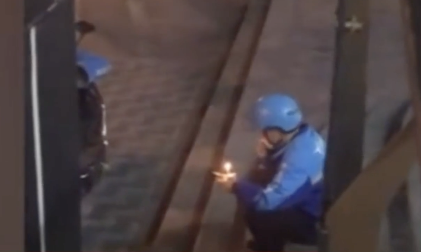 C&acirc;u chuyện cảm động của nam shipper nhận b&aacute;nh kem sinh nhật - Ảnh 3.