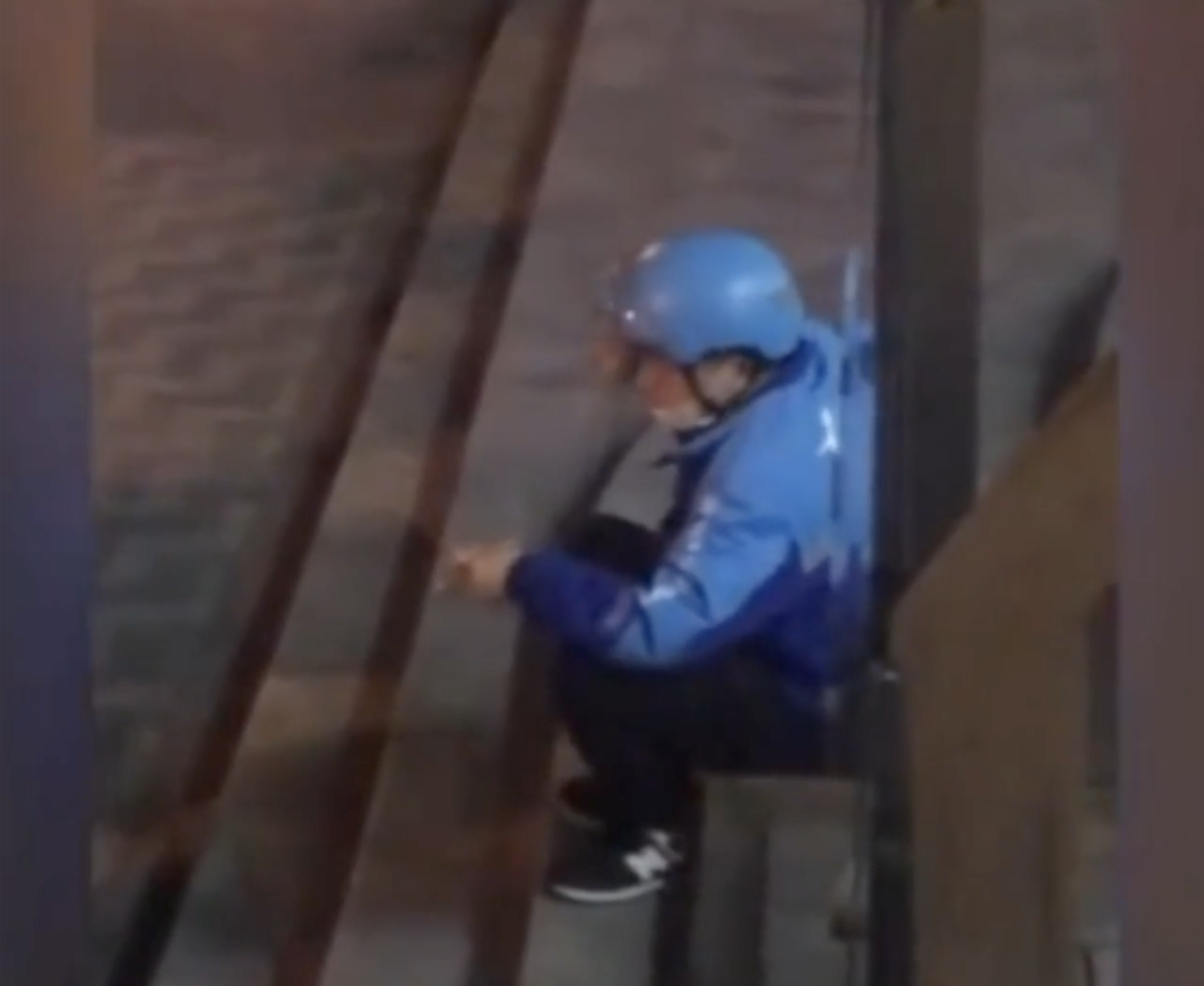 C&acirc;u chuyện cảm động của nam shipper nhận b&aacute;nh kem sinh nhật - Ảnh 4.