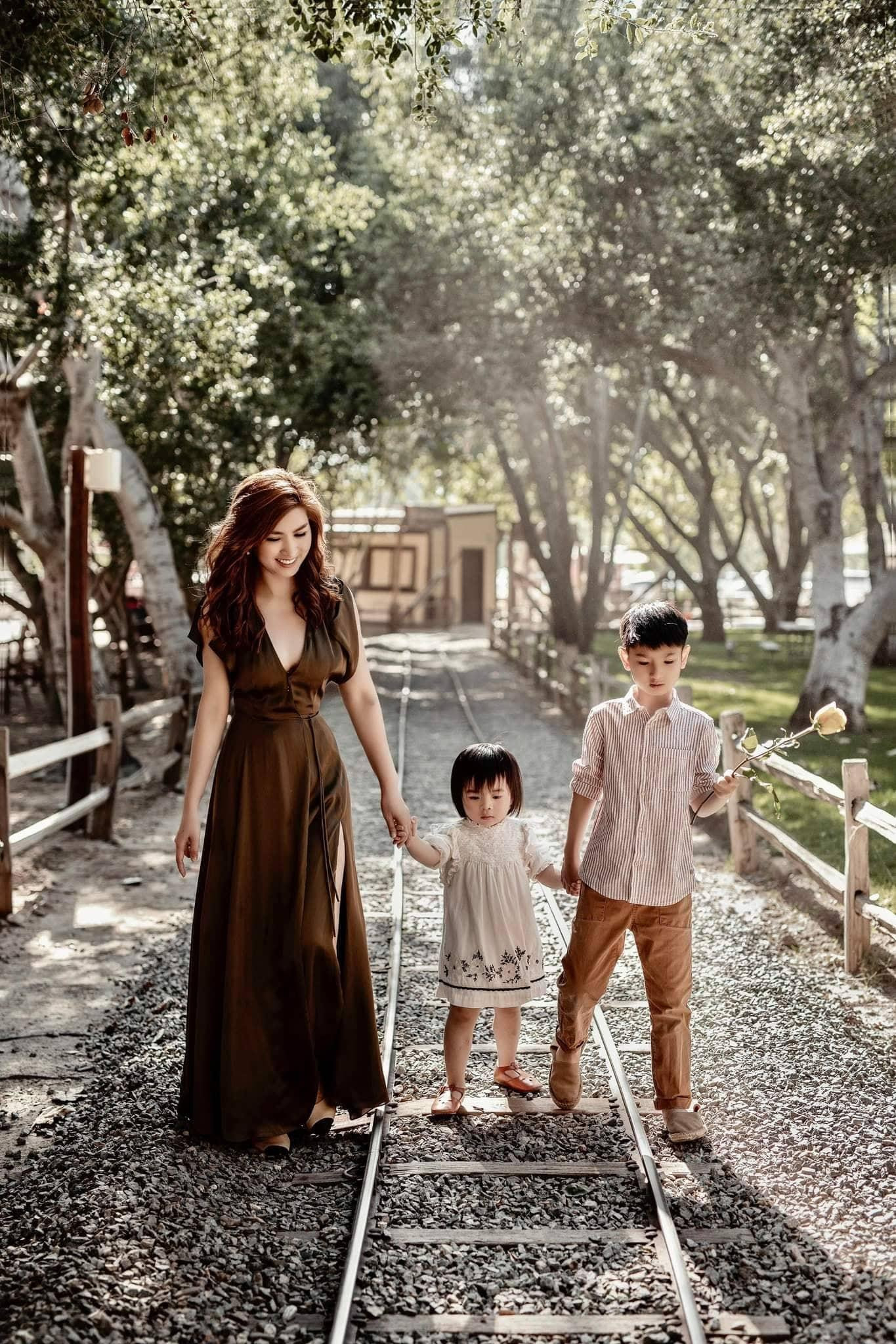 Đời thăng trầm của nữ ca sĩ c&oacute; 3 con với 3 người đ&agrave;n &ocirc;ng - Ảnh 3.