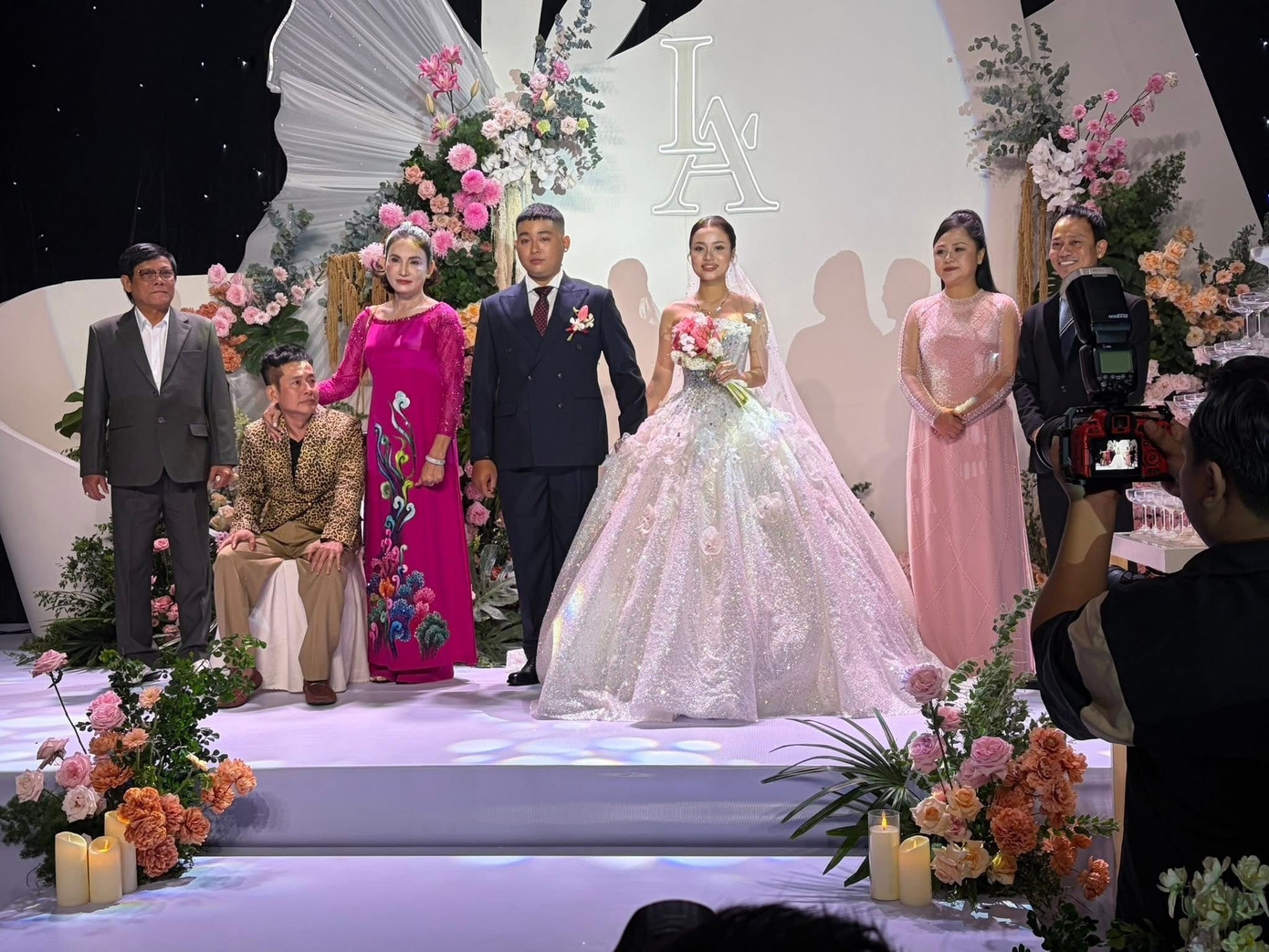 Nam nghệ sĩ đ&igrave;nh đ&aacute;m một thời: Ngo&agrave;i 60 bị đột quỵ, suy thận giai đoạn cuối, mất khả năng đi lại- Ảnh 5.