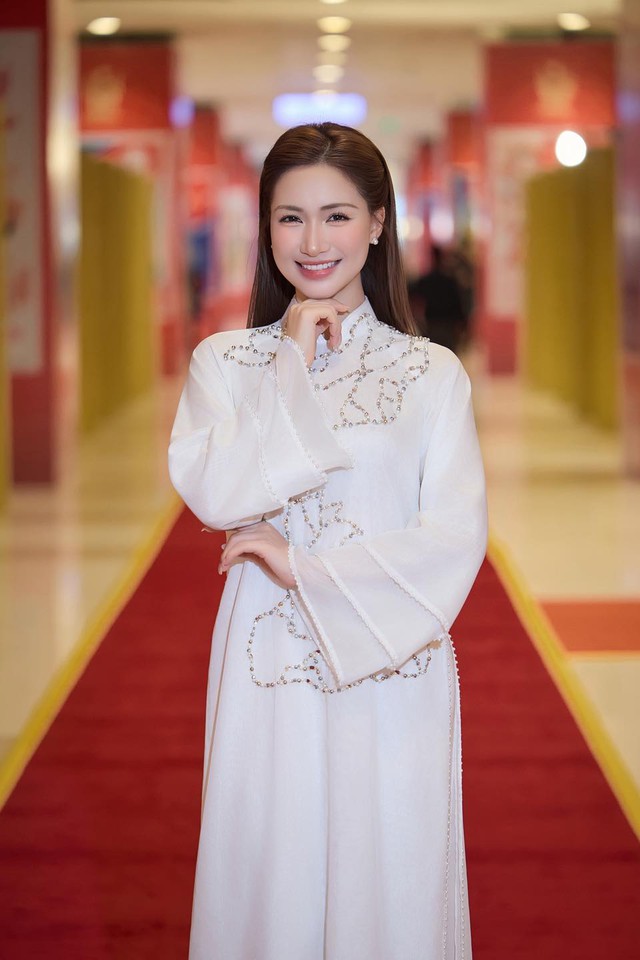 Ho&agrave; Minzy đ&iacute;nh ch&iacute;nh - Ảnh 3.