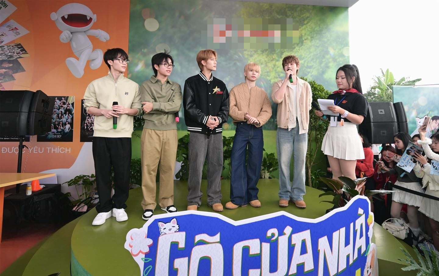 Phim tương t&aacute;c c&ugrave;ng thần tượng đầu ti&ecirc;n tại Việt Nam l&ecirc;n s&oacute;ng- Ảnh 2.