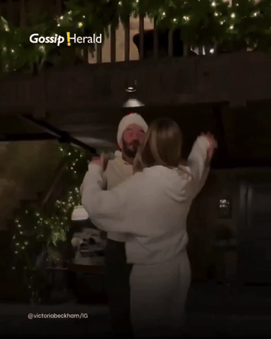 Cách tiểu thư út Harper "chữa lành" cho bố - David Beckham - giữa lúc bị con cả đối xử tệ bạc - Ảnh 1. Cách tiểu thư út Harper "chữa lành" cho bố - David Beckham - giữa lúc bị con cả đối xử tệ bạc - Ảnh 1.