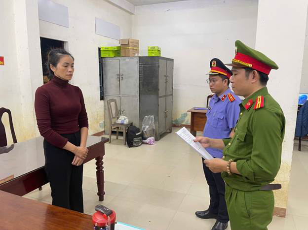 Ph&ecirc; chuẩn khởi tố Đo&agrave;n Thị Thanh v&igrave; trộm cắp 19 chỉ v&agrave;ng tại Đ&agrave; Nẵng - Ảnh 1.