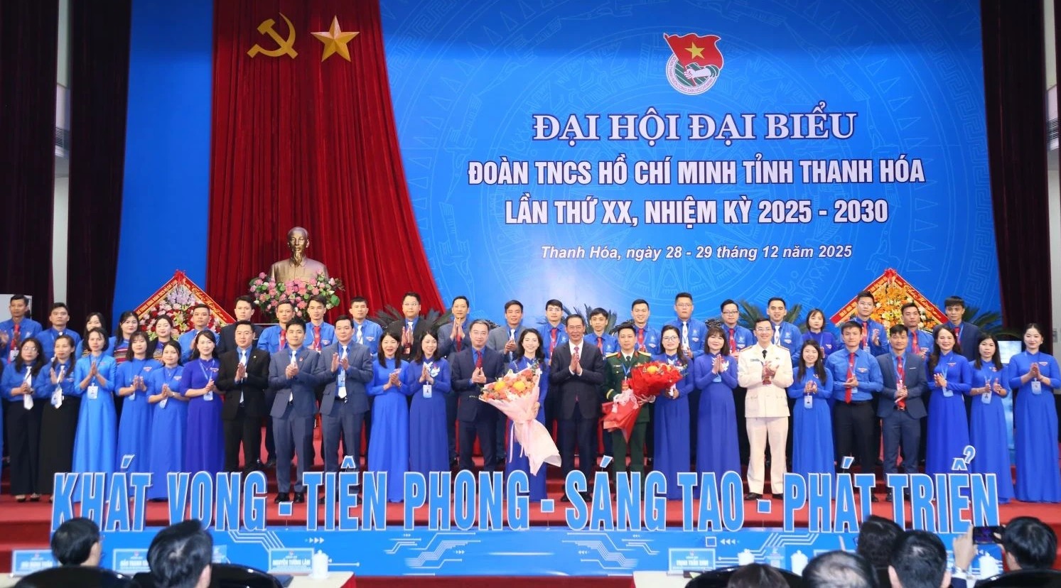 B&agrave; L&ecirc; Ngọc &Aacute;nh t&aacute;i đắc cử B&iacute; thư Tỉnh đo&agrave;n Thanh H&oacute;a - Ảnh 2.