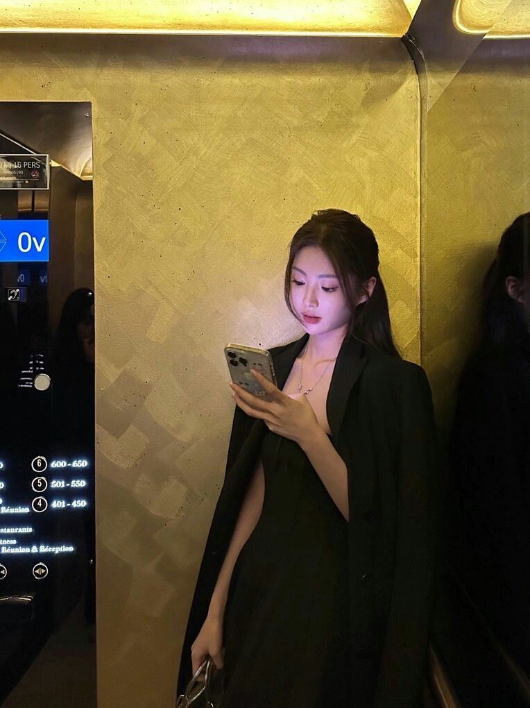 Chi gần 4 triệu ra để tr&ocirc;ng sang chảnh trong tiệc cuối năm c&ocirc;ng ty, c&ocirc; g&aacute;i H&agrave; Nội hối hận tột c&ugrave;ng- Ảnh 3.