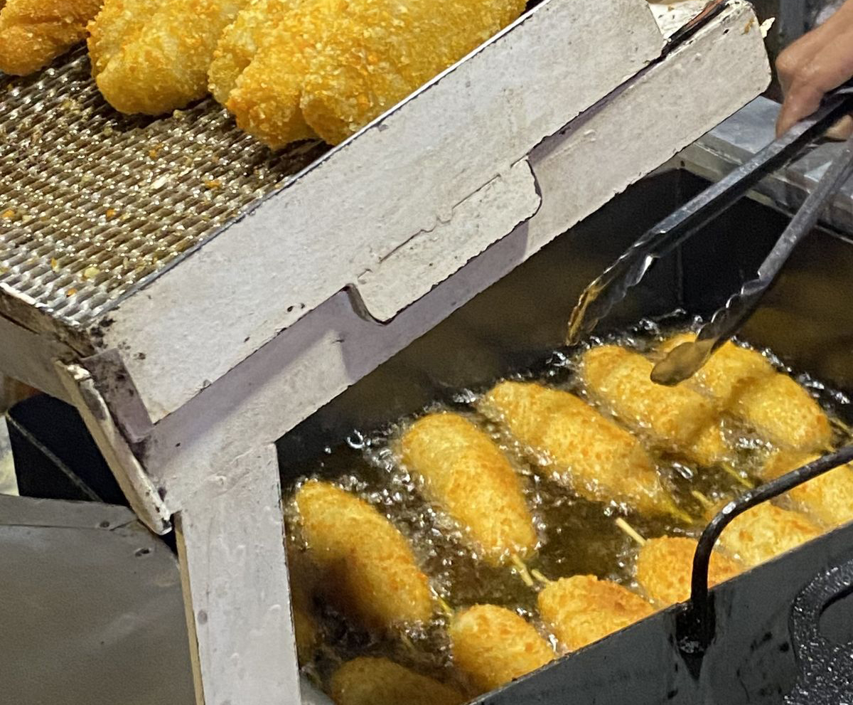 Nam Nhân Viên Marketing Nhận 