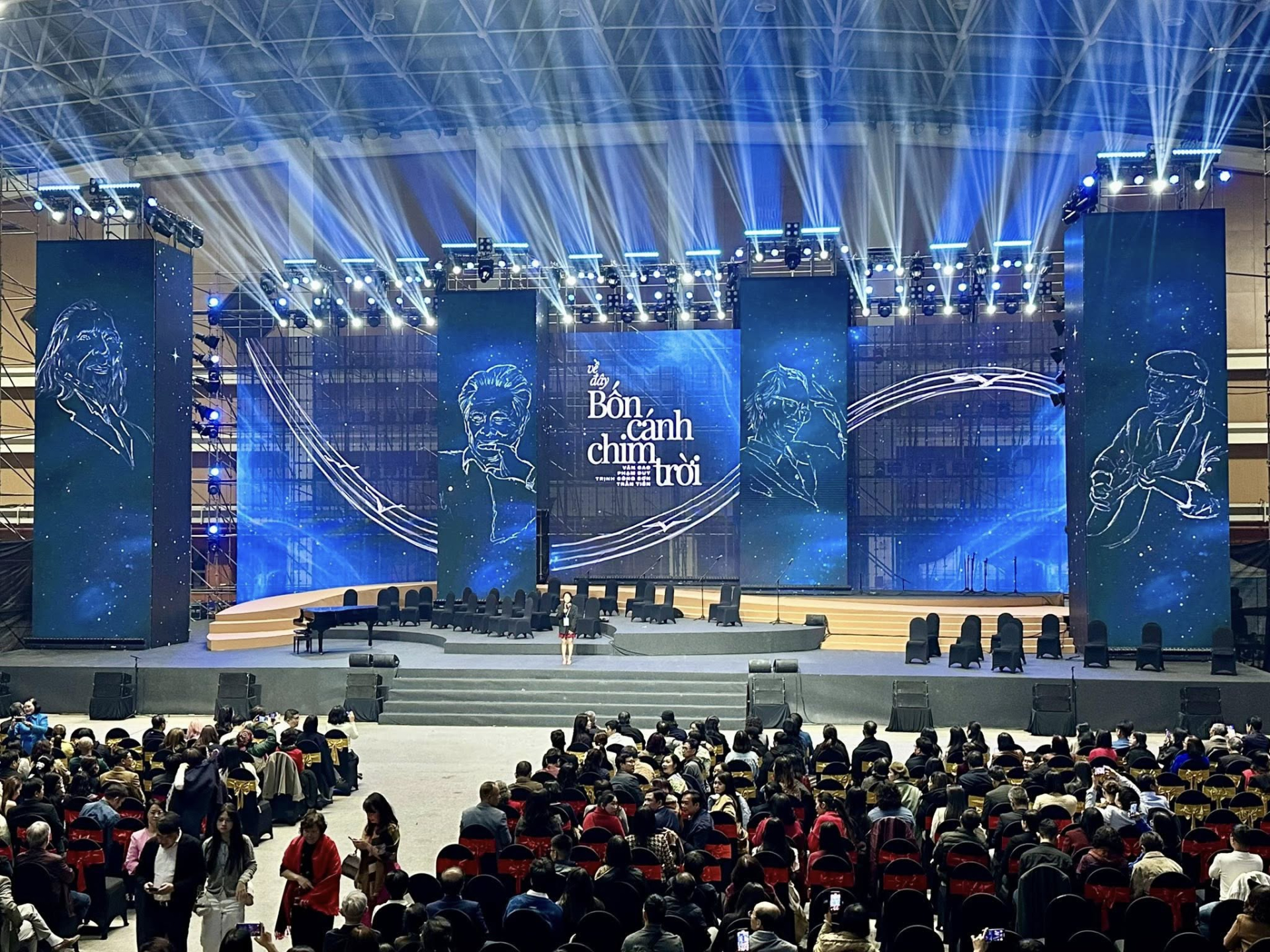 Đại diện công ty Ngọc Việt lên tiếng xin lỗi, nhưng không đủ làm nguôi ngoai cơn giận dữ của nghệ sĩ và khán giả- Ảnh 2. Đại diện công ty Ngọc Việt lên tiếng xin lỗi, nhưng không đủ làm nguôi ngoai cơn giận dữ của nghệ sĩ và khán giả- Ảnh 2.