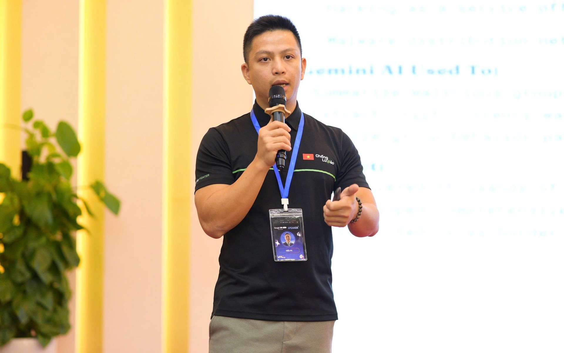 Hiếu PC: "Việc Zalo cập nhật điều khoản l&agrave; chuyện b&igrave;nh thường, kh&ocirc;ng ứng dụng n&agrave;o an to&agrave;n tuyệt đối"