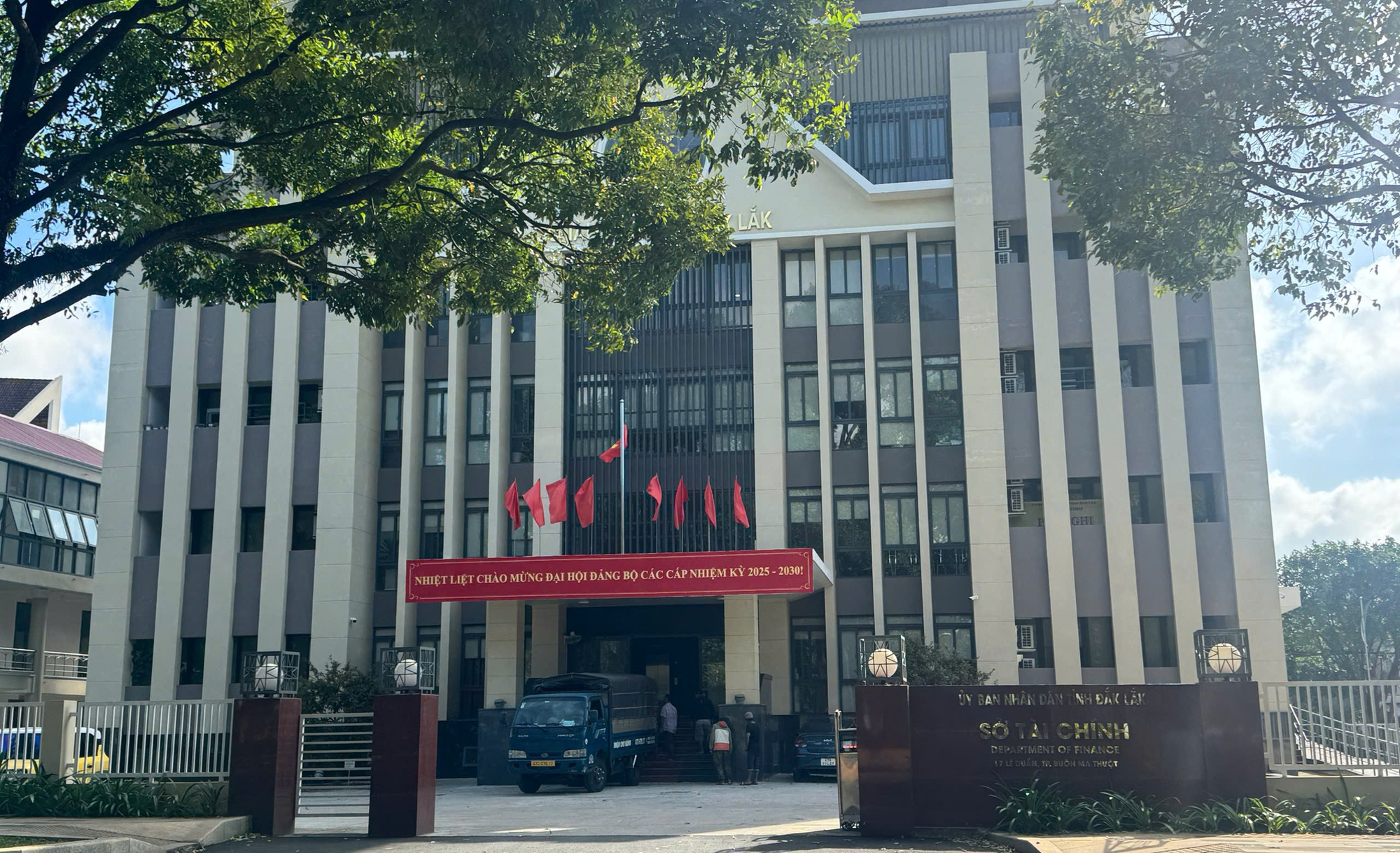 Chủ tịch UBND tỉnh Đắk Lắk phê bình Giám đốc Sở Tài chính - Ảnh 1.