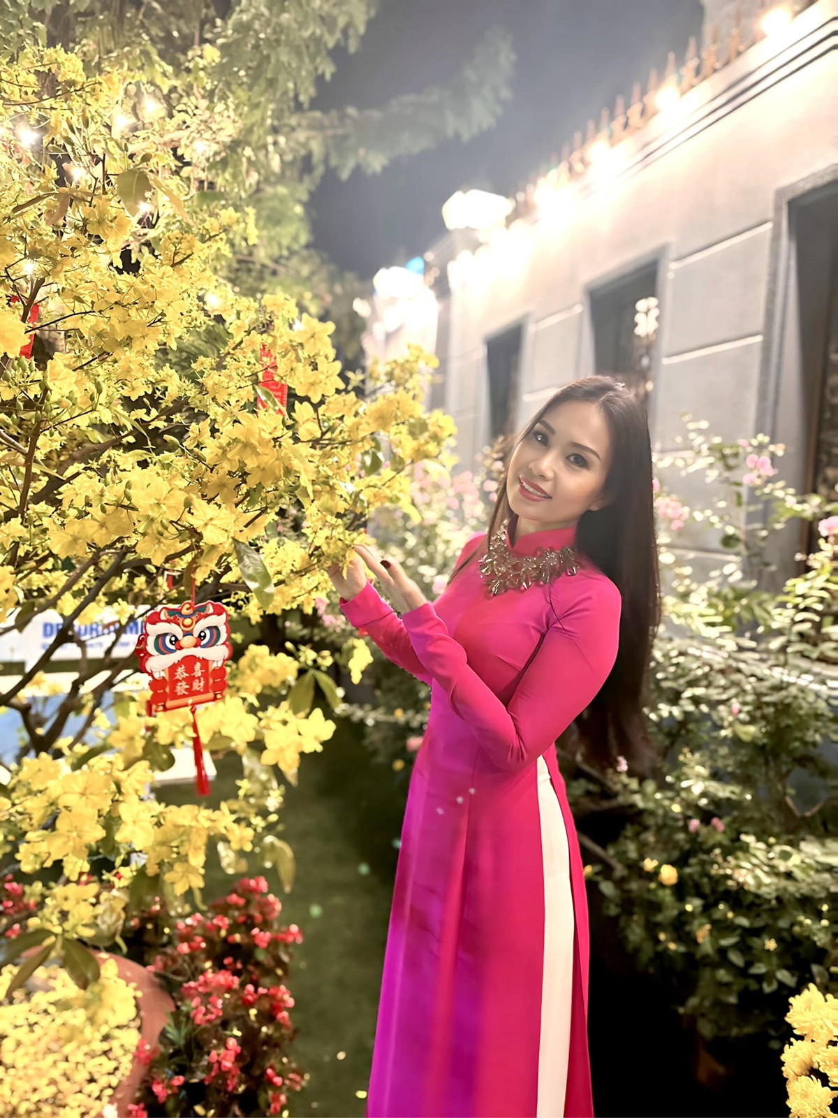 Ca sĩ ở biệt thự 20 tỷ, chồng là nhân vật tiếng tăm trong showbiz, em gái là vợ tỷ phú giàu nhất thế giới - Ảnh 6. Ca sĩ ở biệt thự 20 tỷ, chồng là nhân vật tiếng tăm trong showbiz, em gái là vợ tỷ phú giàu nhất thế giới - Ảnh 6.