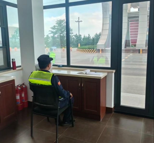 Dự đo&aacute;n nghề HOT năm 2026: V&igrave; sao bảo vệ lương 15 triệu/ th&aacute;ng được 