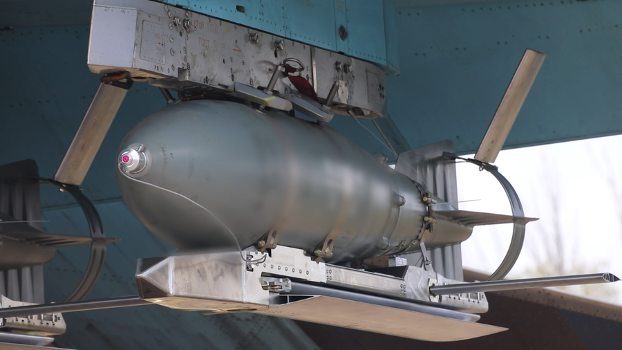 Tầm xa bom lượn gắn module UMPK đạt gần 300 km v&agrave; tiềm năng c&ocirc;ng nghệ qu&acirc;n sự - Ảnh 1.