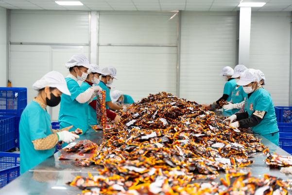 Những sản phẩm “cộp mác” tạo nên danh tiếng “Ăn Cùng Bà Tuyết” - thử là ghiền! - Ảnh 1. Những sản phẩm “cộp mác” tạo nên danh tiếng “Ăn Cùng Bà Tuyết” - thử là ghiền! - Ảnh 1.