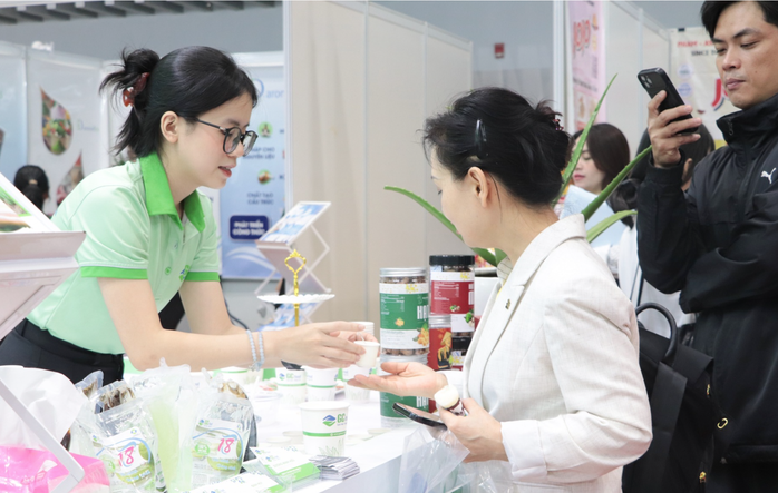 Đi làm Tết Dương lịch, lương cao nhất lên tới 490% - Ảnh 1.