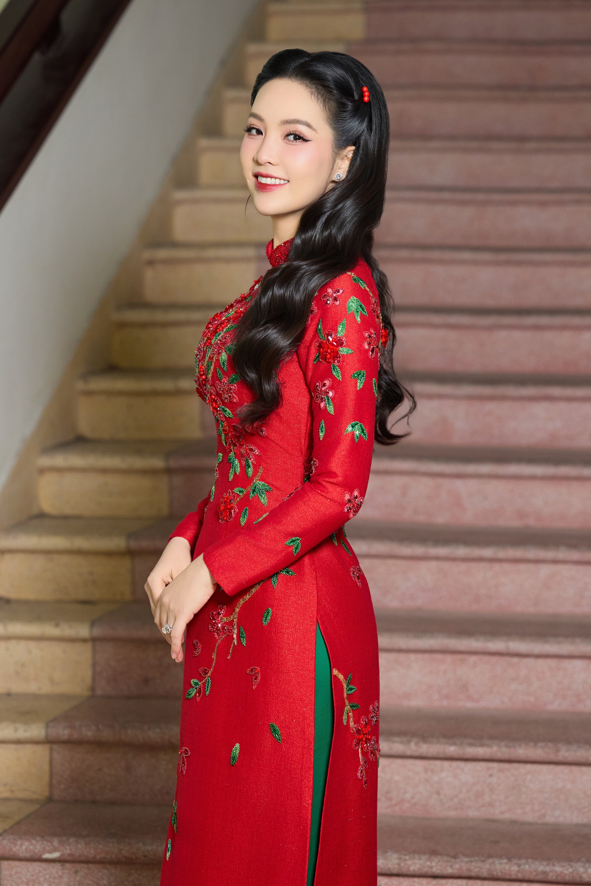 &Aacute; hậu Thụy V&acirc;n - MC Hạnh Ph&uacute;c c&ugrave;ng dẫn loạt sự kiện lớn cuối năm- Ảnh 8.