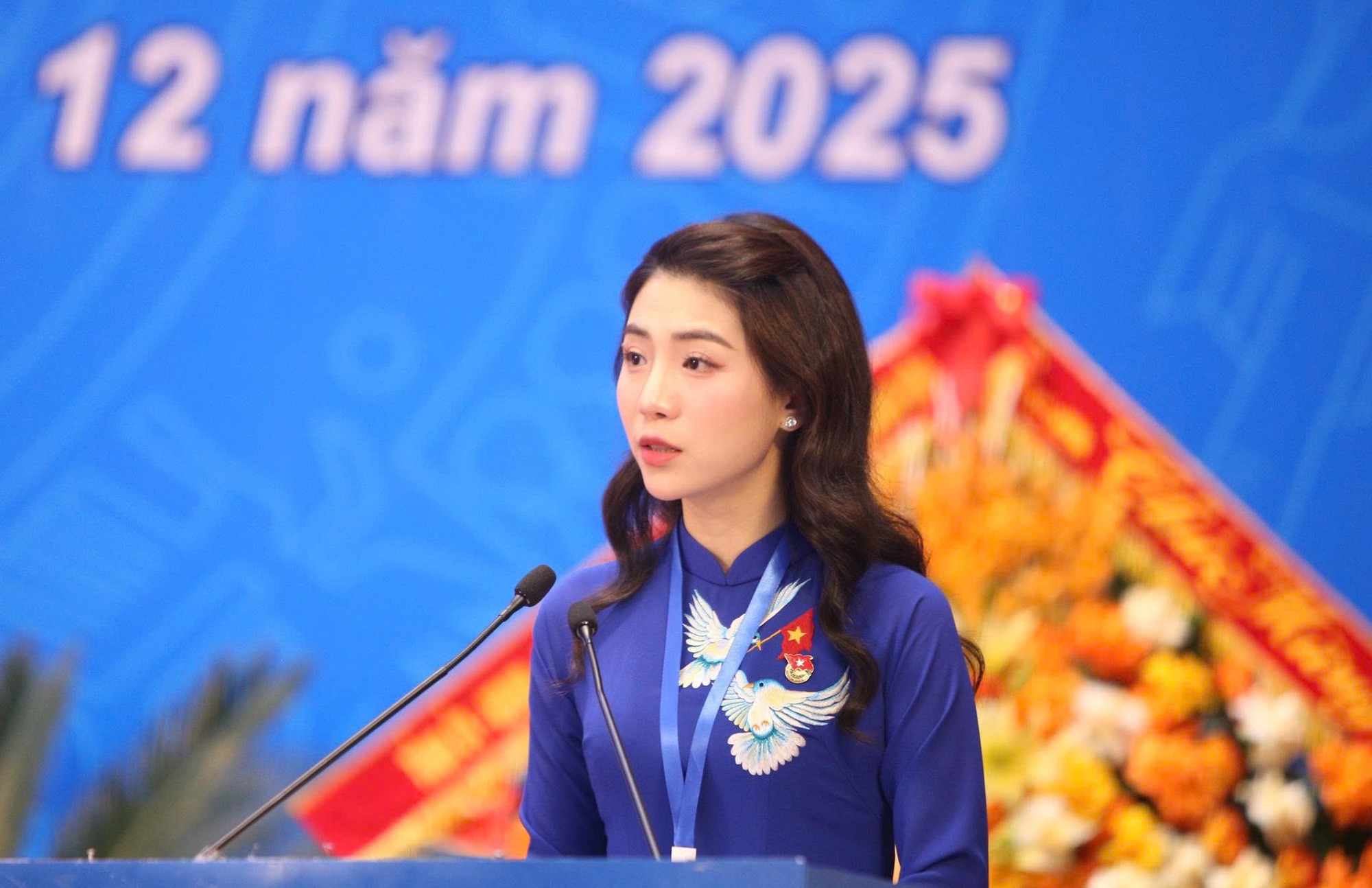 B&agrave; L&ecirc; Ngọc &Aacute;nh t&aacute;i đắc cử B&iacute; thư Tỉnh đo&agrave;n Thanh H&oacute;a - Ảnh 1.