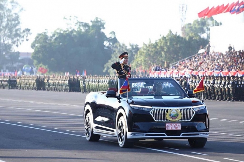 Xe điện thương hiệu Việt xuất hiện trang trọng trong lễ Quốc khánh Lào, tự hào về bước tiến vươn xa- Ảnh 1.