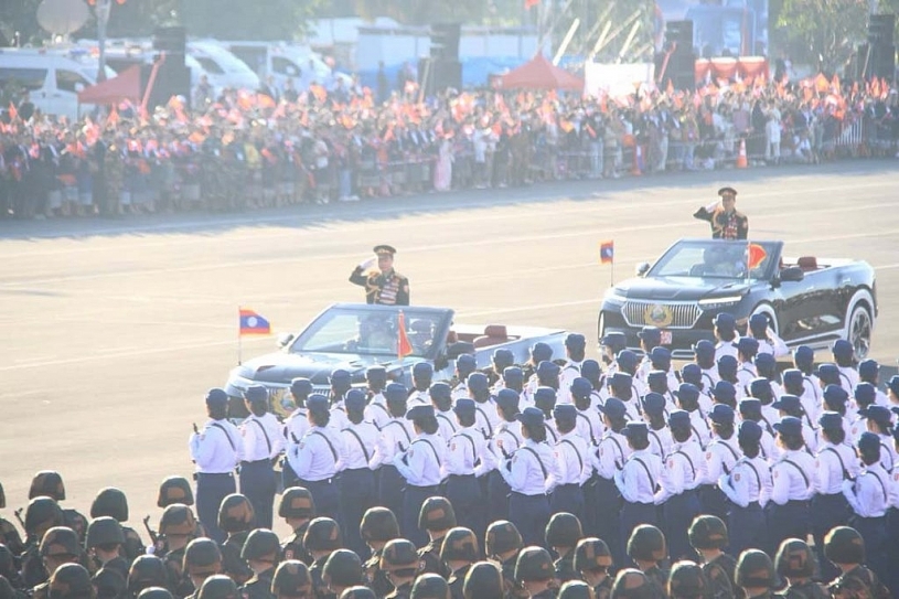 Xe điện thương hiệu Việt xuất hiện trang trọng trong lễ Quốc khánh Lào, tự hào về bước tiến vươn xa- Ảnh 3.