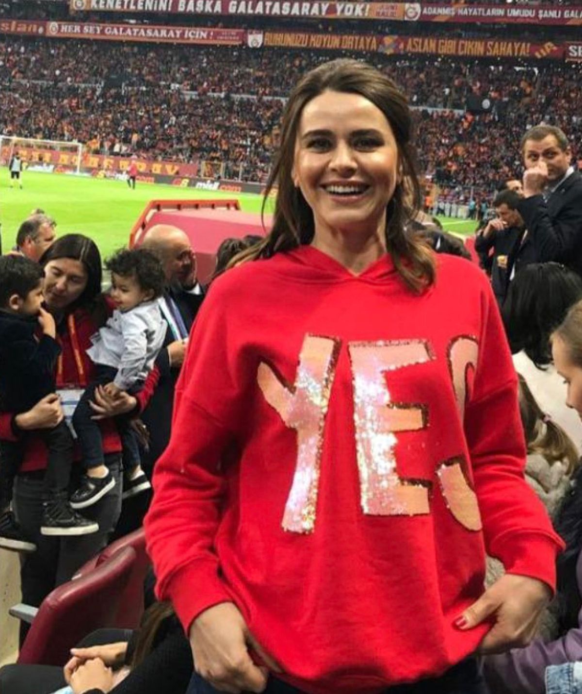 Nữ giám đốc bật khóc nức nở khi bị tuyên án 102 năm tù vì lừa đảo khiến loạt sao bóng đá mất tiền tỷ- Ảnh 5.