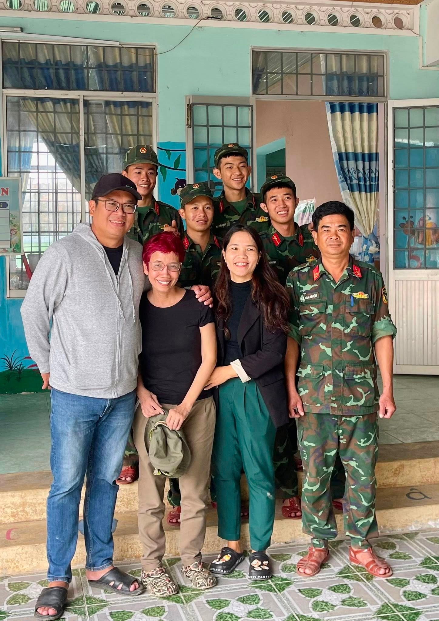 "Chuyện rất lạ" trong hỗ trợ đồng bào miền Trung: Khi những người tử tế gặp nhau đúng lúc - Ảnh 3.