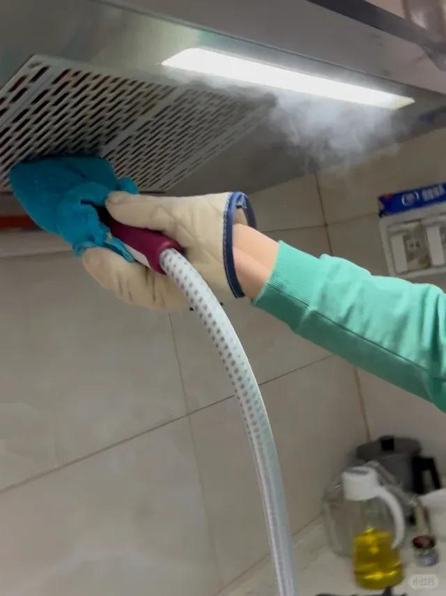 Tôi thật sự bất ngờ: Phụ nữ trung niên dùng 6 thiết bị nhỏ theo cách này và nhà sạch, việc nhẹ hẳn một nửa!- Ảnh 1. Tôi thật sự bất ngờ: Phụ nữ trung niên dùng 6 thiết bị nhỏ theo cách này và nhà sạch, việc nhẹ hẳn một nửa!- Ảnh 1.