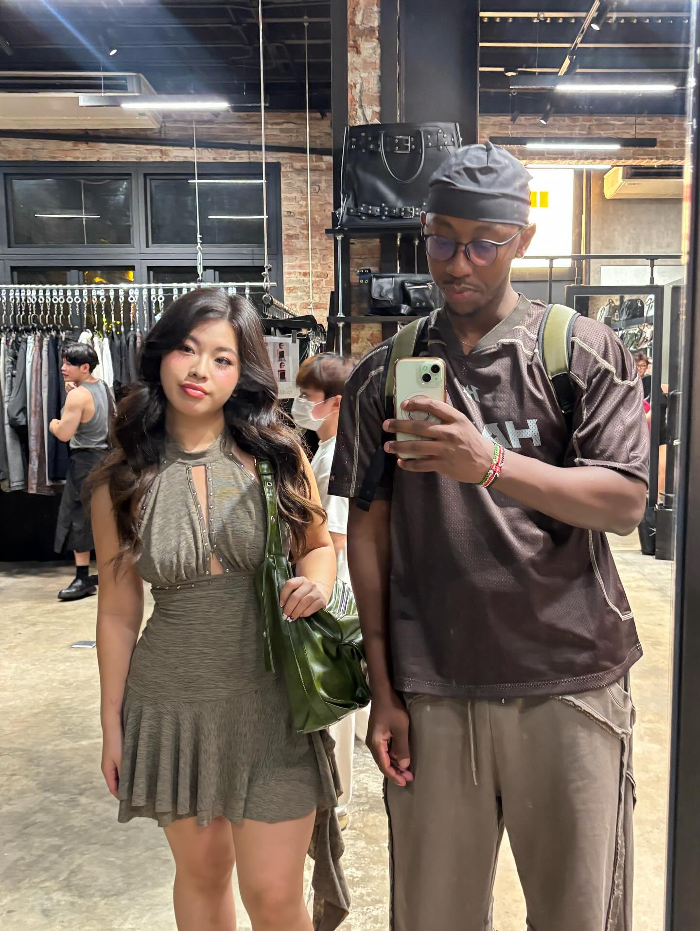 Bộ ảnh cưới cô dâu Việt và chú rể châu Phi viral nhất lúc này- Ảnh 11. Bộ ảnh cưới cô dâu Việt và chú rể châu Phi viral nhất lúc này- Ảnh 11.