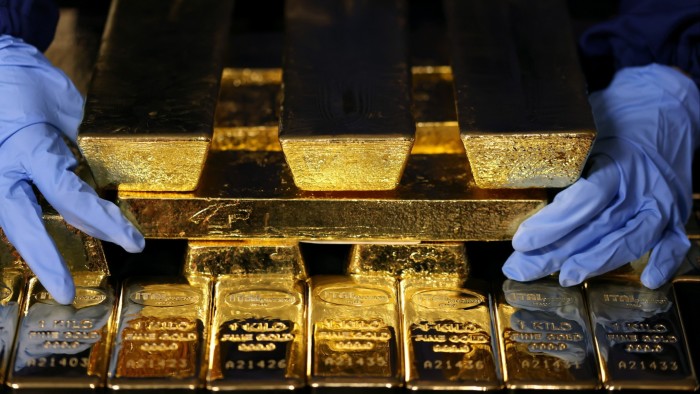 Giá vàng leo thang, Italy muốn khẳng định kho vàng 300 tỷ USD ngân hàng trung ương đang quản lý thuộc sở hữu toàn dân - Ảnh 1.