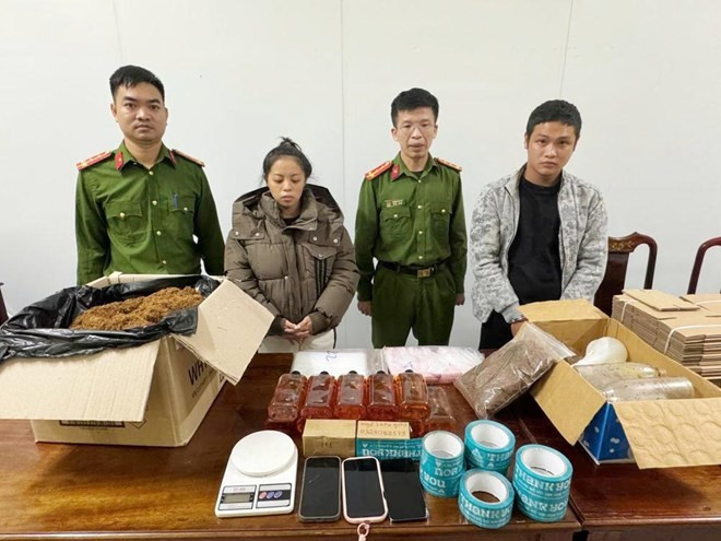 Đôi nam nữ biến phòng trọ thành xưởng tẩm ướp ma túy Tobaco ở Hà Tĩnh - Ảnh 1.