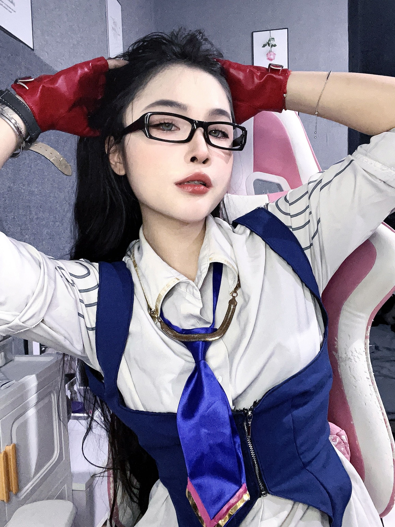 Nữ MC sở hữu "nụ hôn bạc tỷ" bất hoá hoá soái ca khiến làng game ngỡ ngàng - Ảnh 3.