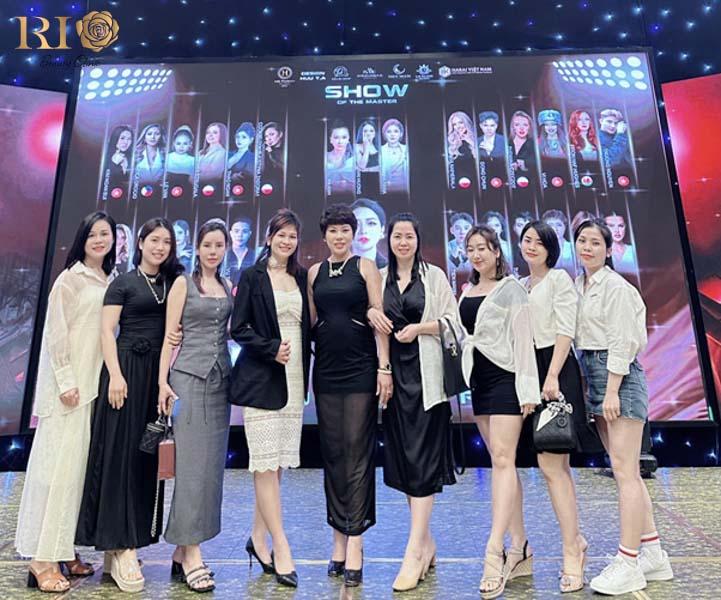 Phun m&iacute; Glamor tạo điểm nhấn cho đ&ocirc;i mắt tại Thẩm Mỹ Rio - Ảnh 4.