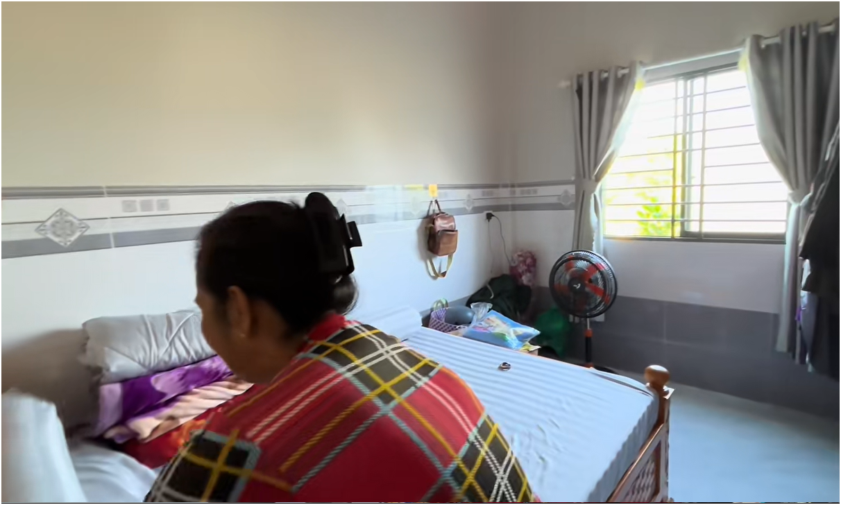 Ch&uacute; Ba Minh "nhặt vợ" nổi tiếng l&agrave;m t&acirc;n gia nh&agrave; mới, vợ cũ xuất hiện: Diễn biến h&uacute;t 1,5 triệu người - Ảnh 4.