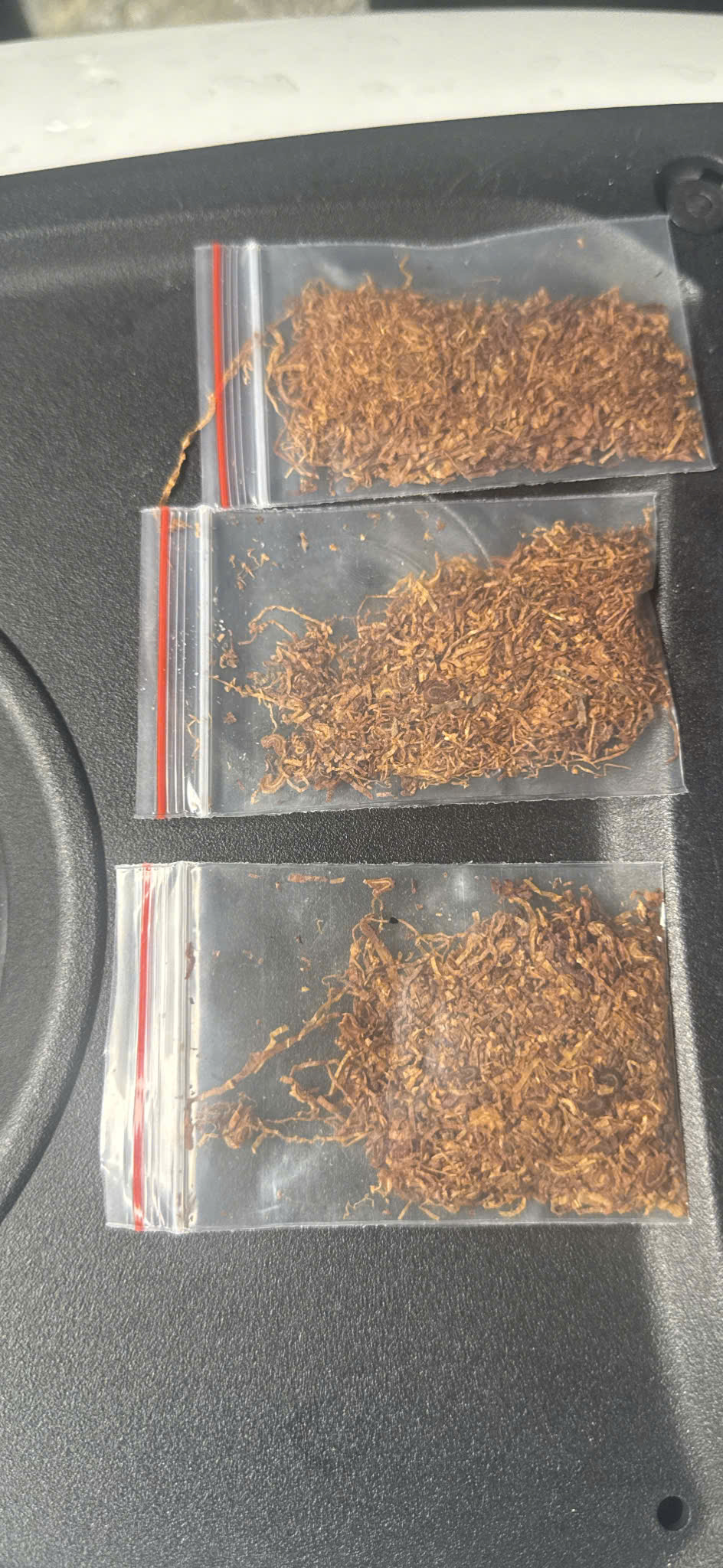 Sinh vi&ecirc;n mua ma t&uacute;y ở Đ&agrave; Nẵng bị triệt ph&aacute; trong đường d&acirc;y cỏ Mỹ - Ảnh 6.