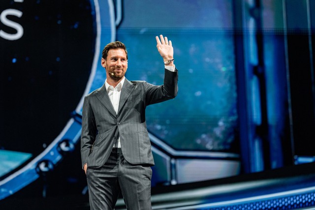 Tìm ra tỷ phú năm 2025 của làng bóng đá thế giới: Ronaldo hay Messi giàu hơn?- Ảnh 2. Tìm ra tỷ phú năm 2025 của làng bóng đá thế giới: Ronaldo hay Messi giàu hơn?- Ảnh 2.