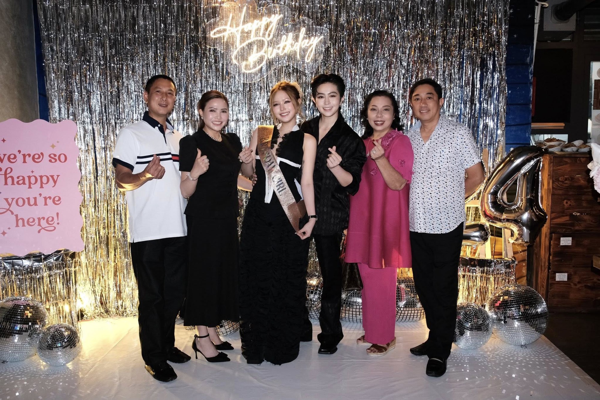 Xo&agrave;i Non về qu&ecirc; ra mắt họ h&agrave;ng người y&ecirc;u, mối quan hệ với mẹ Gil L&ecirc; lộ r&otilde; qua 1 chi tiết- Ảnh 2.