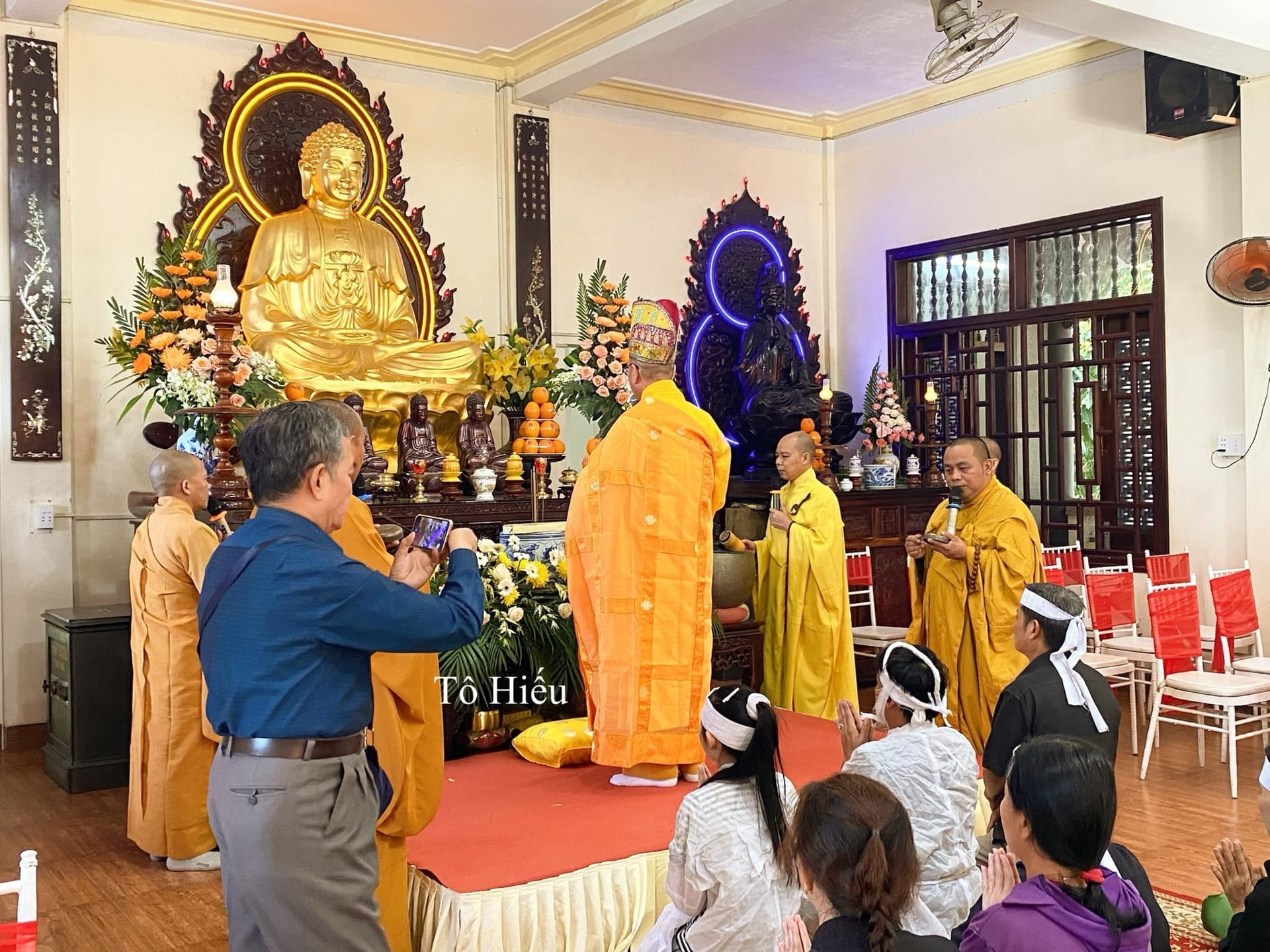 Con trai nghẹn ngào tại lễ kỳ siêu NS Thương Tín: "Con tin rằng ba đã tìm thấy sự bình yên thật sự" - Ảnh 4.