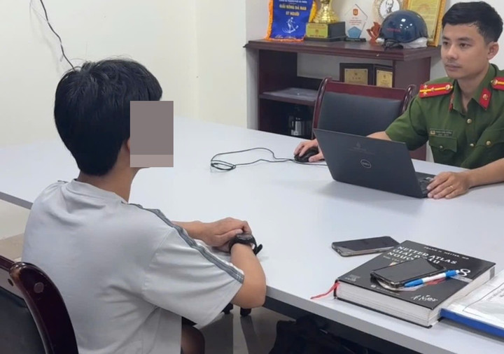 Cảnh s&aacute;t Đ&agrave; Nẵng giải cứu nam sinh vi&ecirc;n bị bắt c&oacute;c online kịp thời - Ảnh 1.