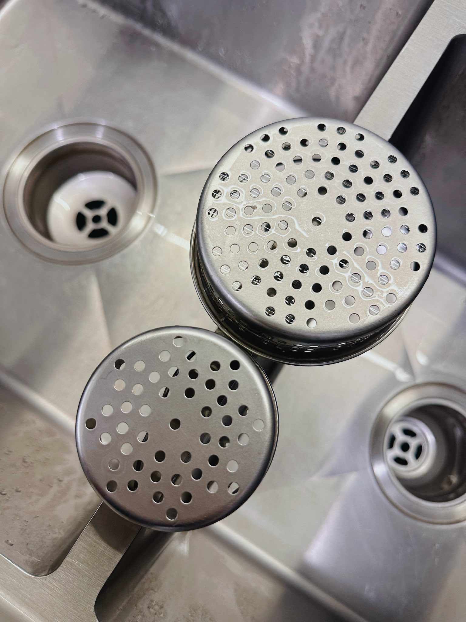 Mẹo dọn nh&agrave; "cuốn chiếu" chỉ 45 ph&uacute;t cho 6 tầng nh&agrave; của vợ đảm H&agrave; Nội: Nh&agrave; thơm lừng, sạch từng ng&oacute;c ng&aacute;ch - Ảnh 7.