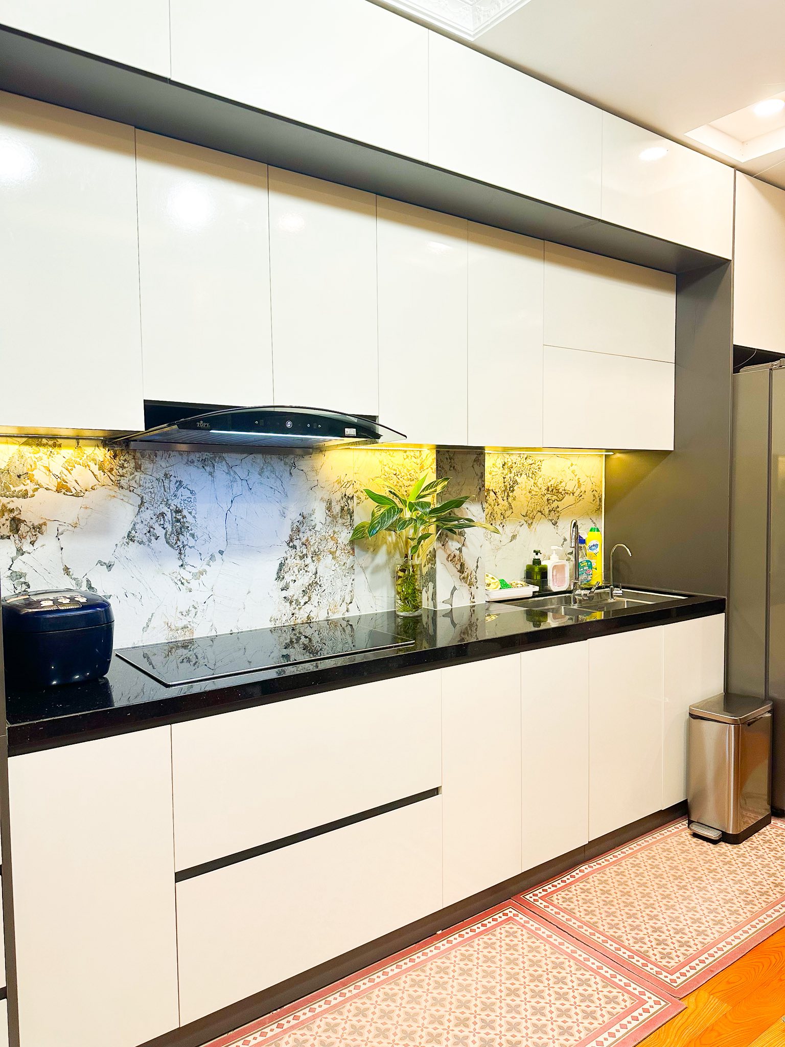 Mẹo dọn nh&agrave; "cuốn chiếu" chỉ 45 ph&uacute;t cho 6 tầng nh&agrave; của vợ đảm H&agrave; Nội: Nh&agrave; thơm lừng, sạch từng ng&oacute;c ng&aacute;ch - Ảnh 8.