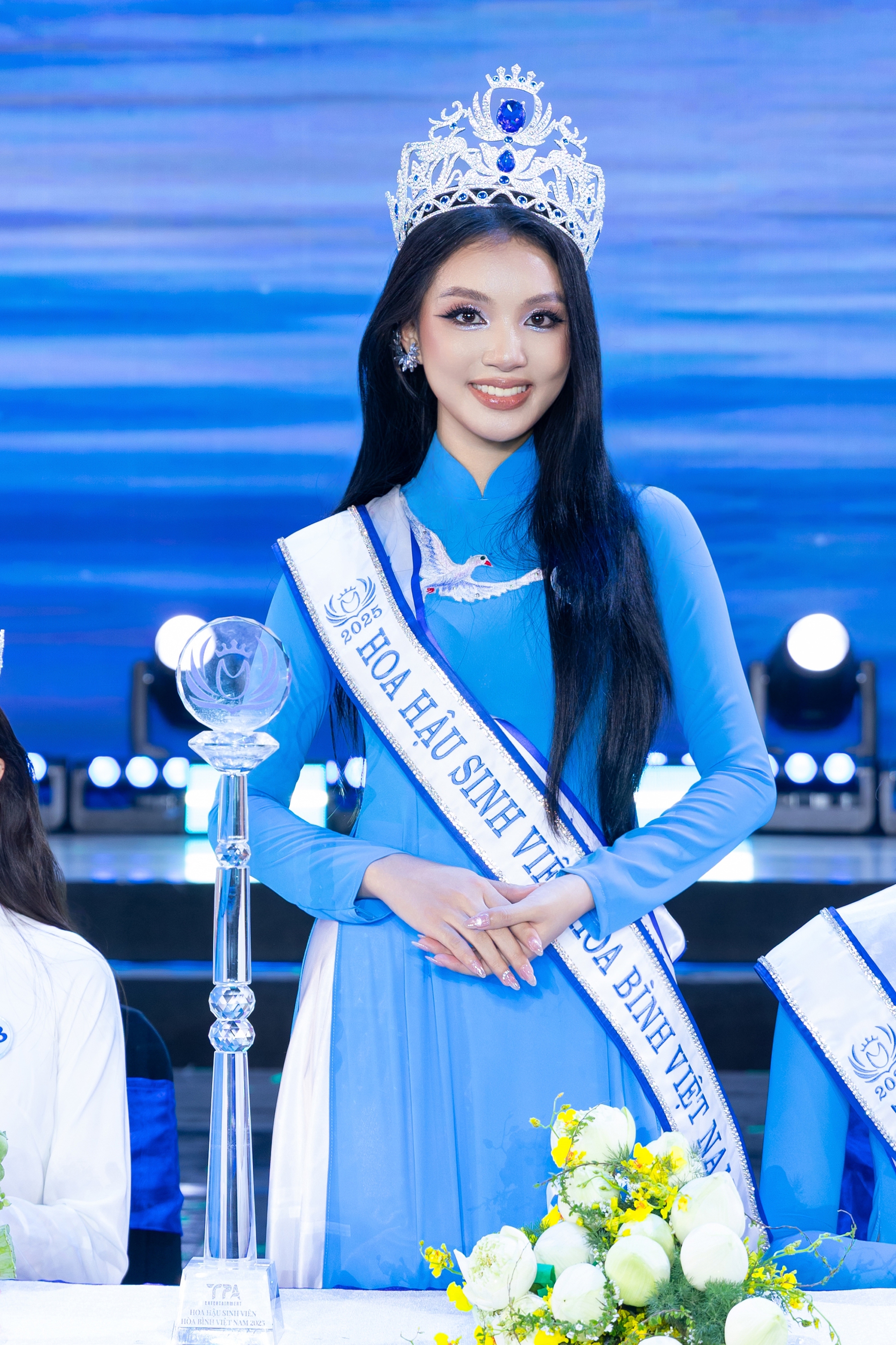 Nh&agrave;&nbsp;văn Nguyễn&nbsp;Hải Triều n&oacute;i về c&aacute;m dỗ showbiz, nhắn nhủ t&acirc;n Hoa hậu Sinh vi&ecirc;n H&ograve;a b&igrave;nh Việt Nam - Ảnh 2.