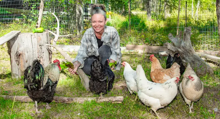 Đ&ocirc;i vợ chồng mua đất nghỉ hưu sớm: Cuộc sống tự cung tự cấp - Ảnh 7.