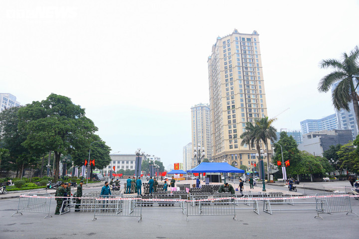 Ph&aacute;o hoa H&agrave; Nội ch&agrave;o đ&oacute;n năm mới 2026: Sẵn s&agrave;ng cho m&agrave;n tr&igrave;nh diễn rực rỡ - Ảnh 7.