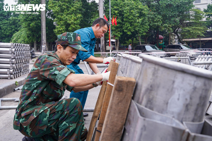 Ph&aacute;o hoa H&agrave; Nội ch&agrave;o đ&oacute;n năm mới 2026: Sẵn s&agrave;ng cho m&agrave;n tr&igrave;nh diễn rực rỡ - Ảnh 11.