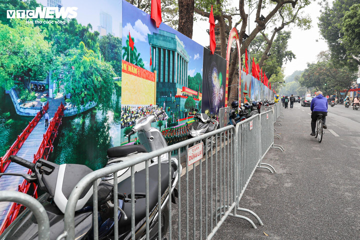 Ph&aacute;o hoa H&agrave; Nội ch&agrave;o đ&oacute;n năm mới 2026: Sẵn s&agrave;ng cho m&agrave;n tr&igrave;nh diễn rực rỡ - Ảnh 6.