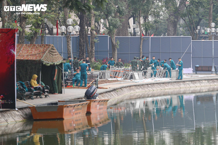 Ph&aacute;o hoa H&agrave; Nội ch&agrave;o đ&oacute;n năm mới 2026: Sẵn s&agrave;ng cho m&agrave;n tr&igrave;nh diễn rực rỡ - Ảnh 3.