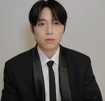 Một YouTuber nổi tiếng ch&iacute;nh thức bị kết &aacute;n t&ugrave;- Ảnh 2.